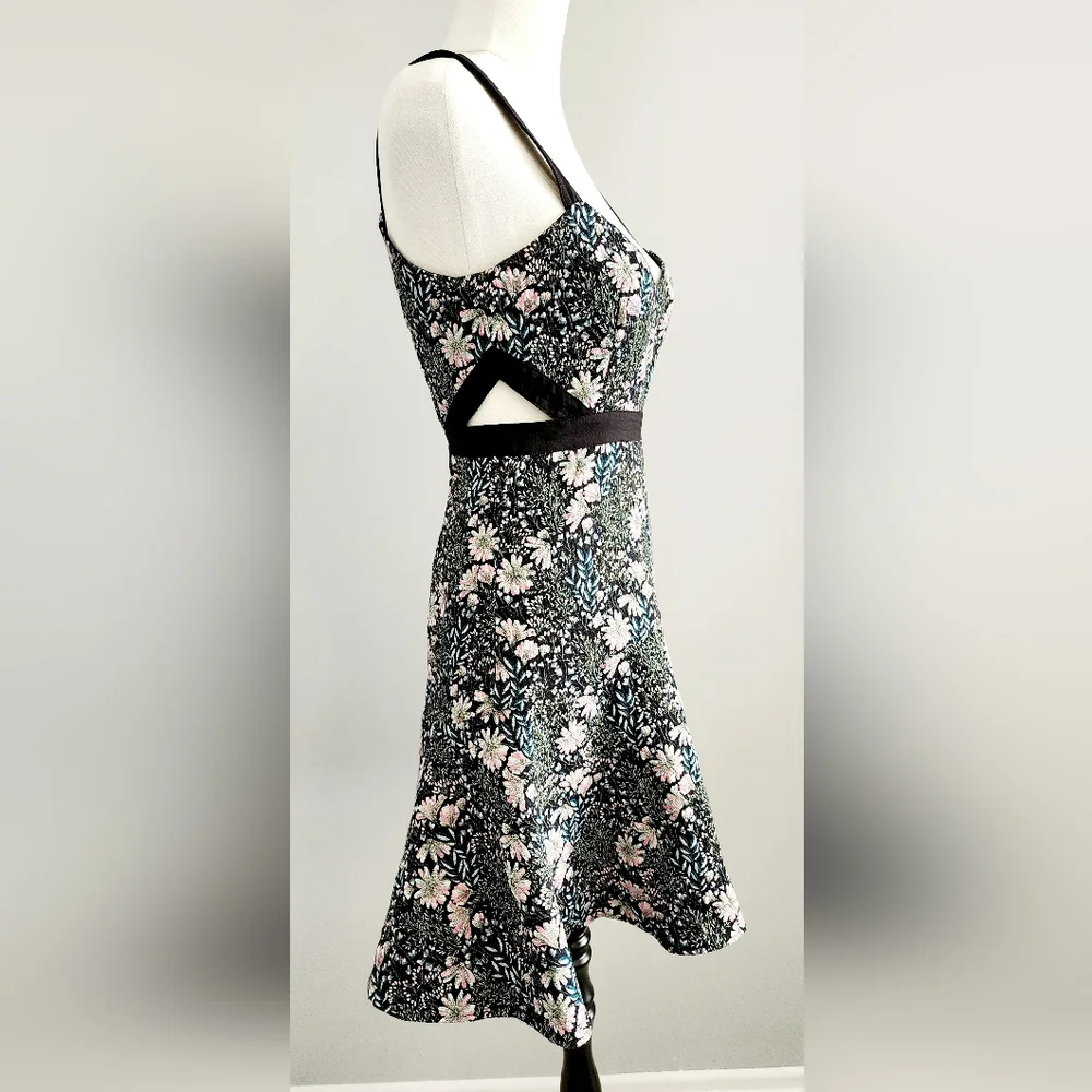 🌷2 for $20 FOREVER NEW Women Short Dress Size 6 Black Floral Sleeveless A line - Picture 2 of 11